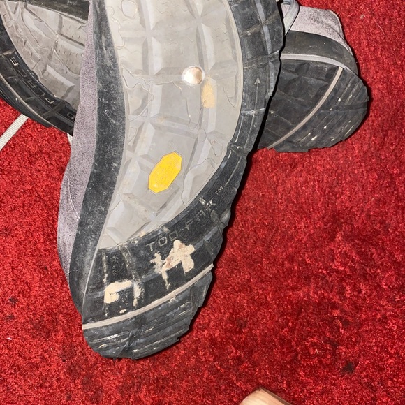 Lightweight kicks